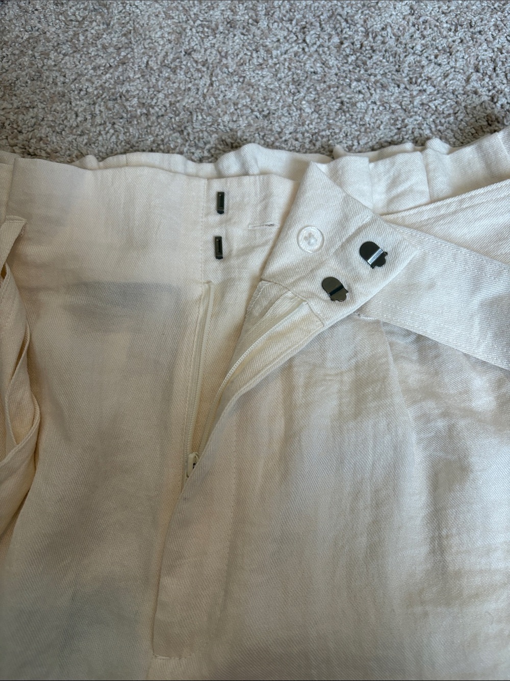 High-Waist Paperbag Tie-Waist Shorts - Cream NWT - Picture 7 of 7